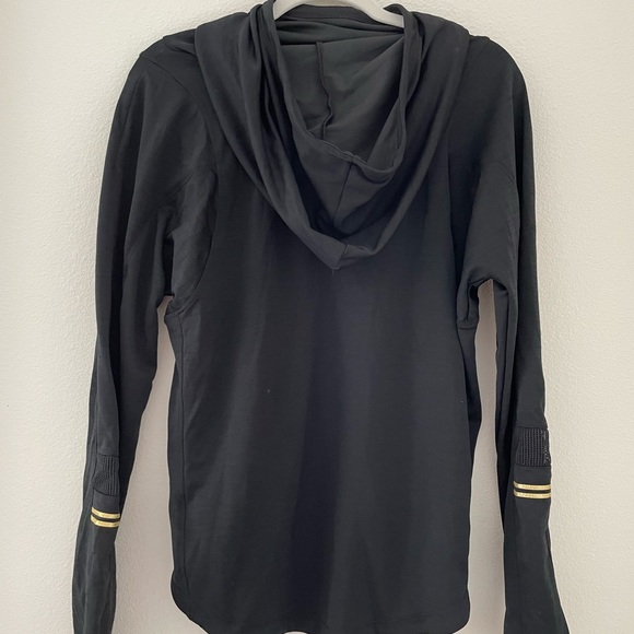 Nike Dri-Fit Hoodie - Picture 2 of 4